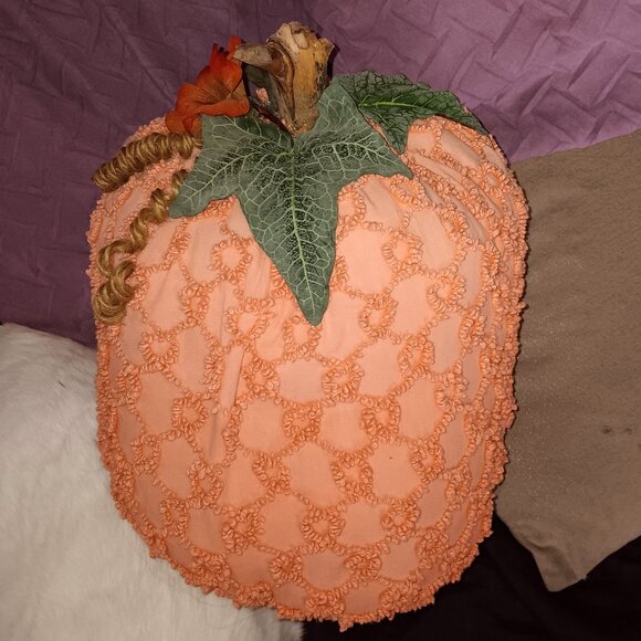 Comfy Decoration! Soft-Stuffed Fluffy Pumpkin - Picture 2 of 2